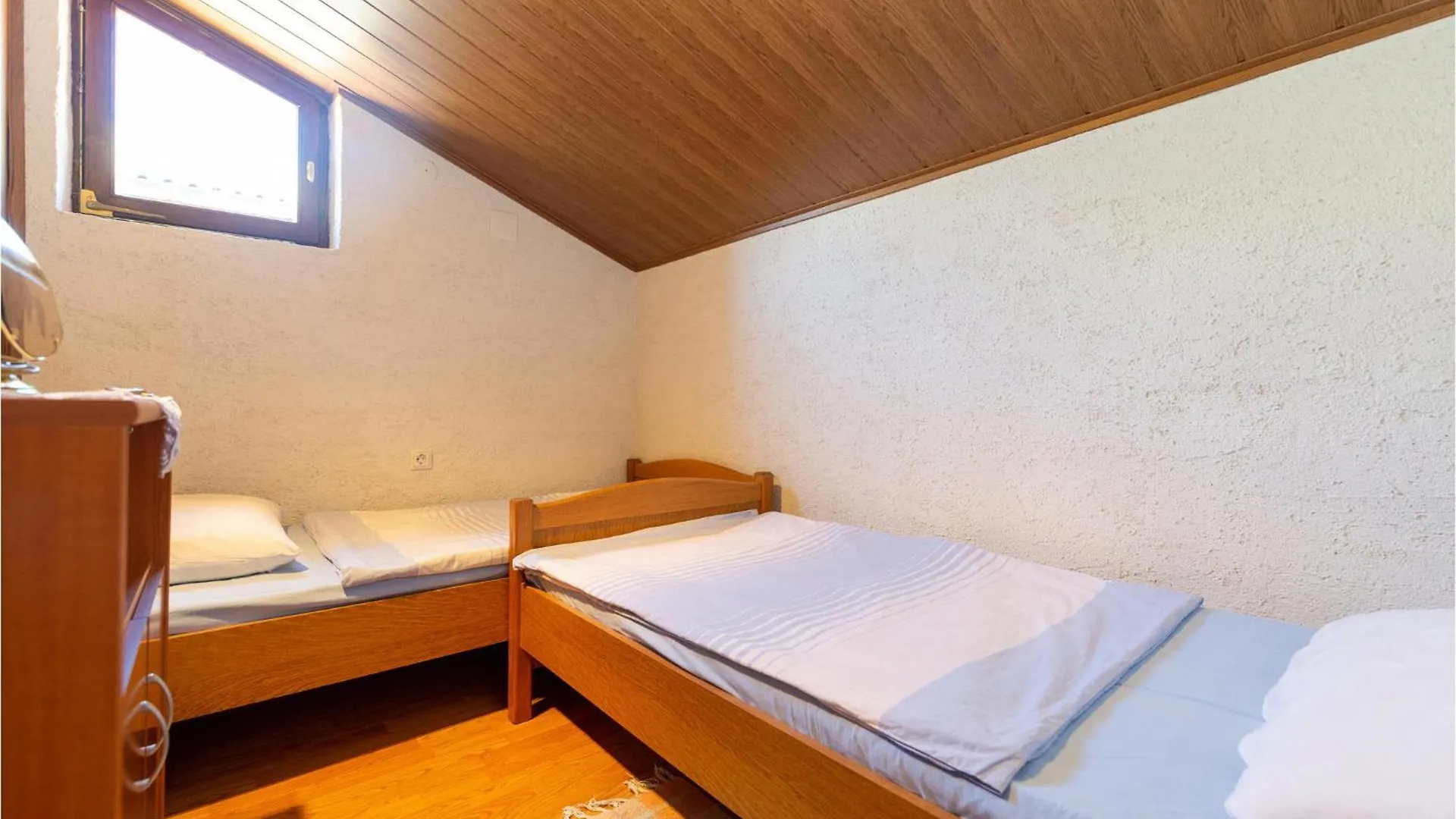 Beautiful Apartment In Susnjar Ii, Krusevo Krusevo (Zadar)