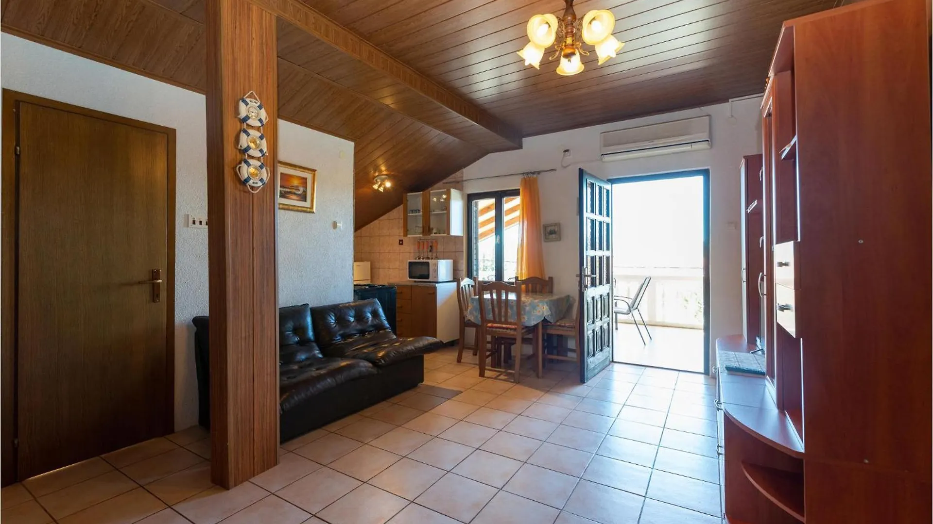Beautiful Apartment In Susnjar Ii, Krusevo Croatia