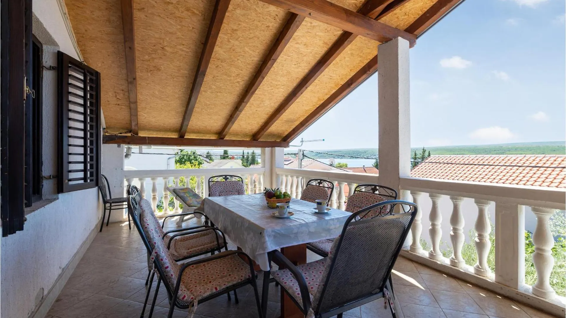 Beautiful Apartment In Susnjar Ii, Krusevo