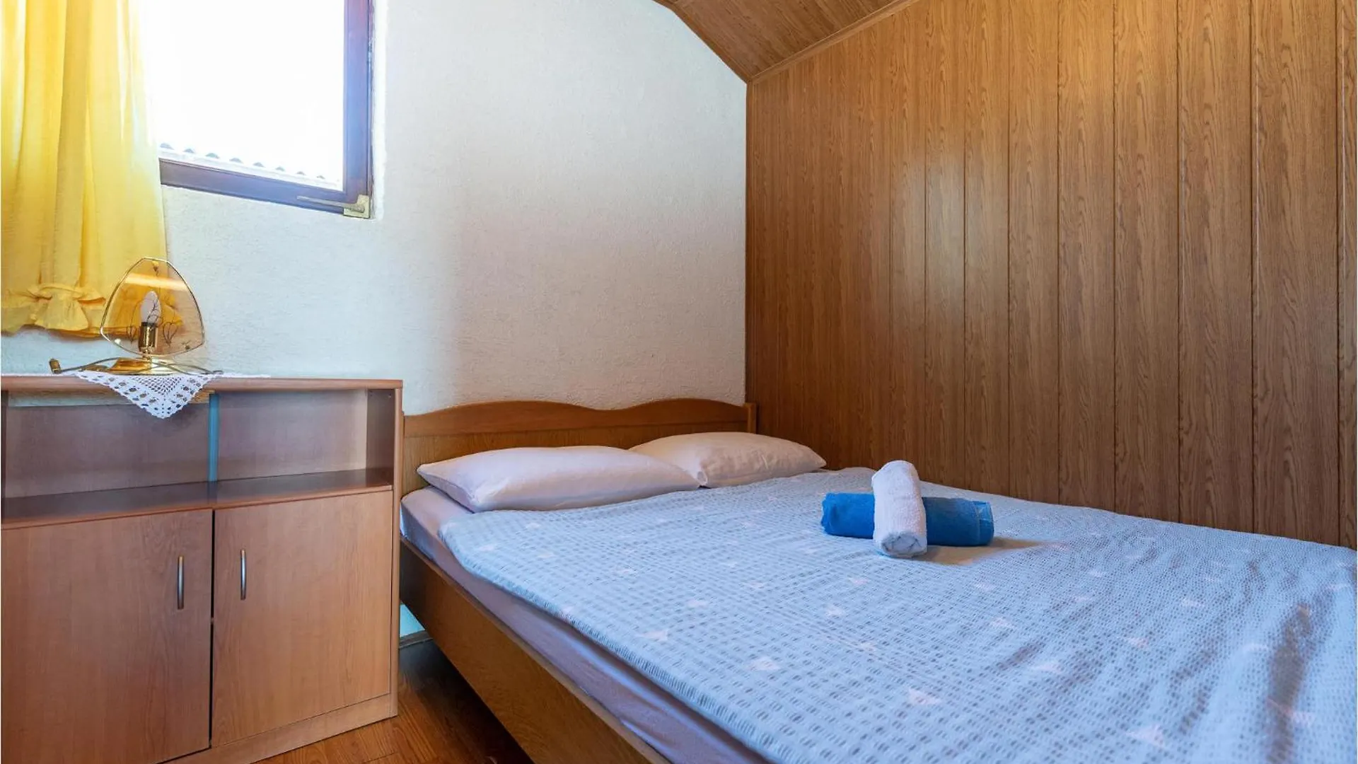 Beautiful Apartment In Susnjar Ii, Krusevo Croatia